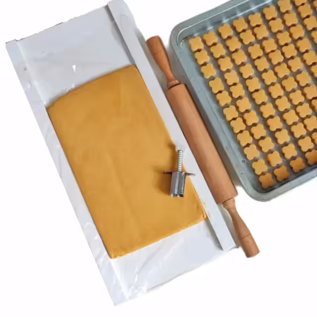 تخته کار شیرینی پزی