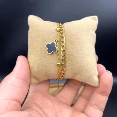 دستبند استیل اویزدار طلایی 3