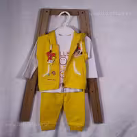 ست سه تیکه سویشرت و شلوار چاپی استیکر