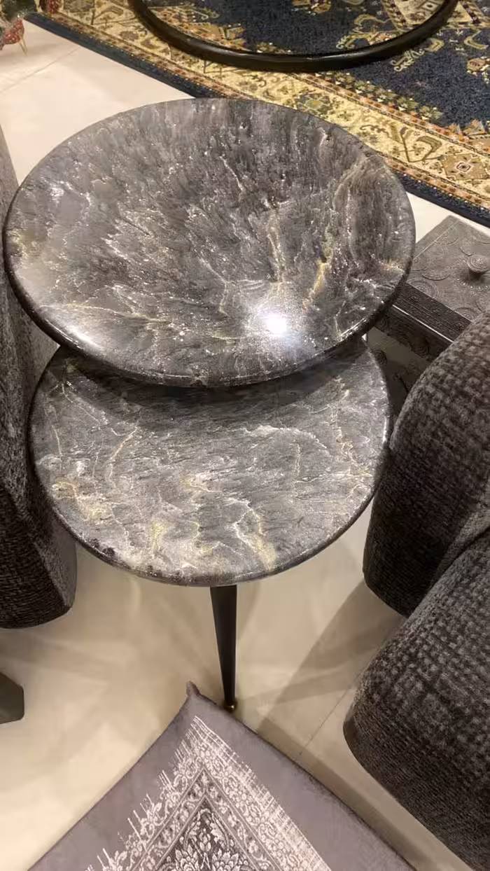 3 عدد میز جلو‌مبلی رزینی بسیار مقاوم و در طرح و رنگ مختلف قابل سفارش می باشد