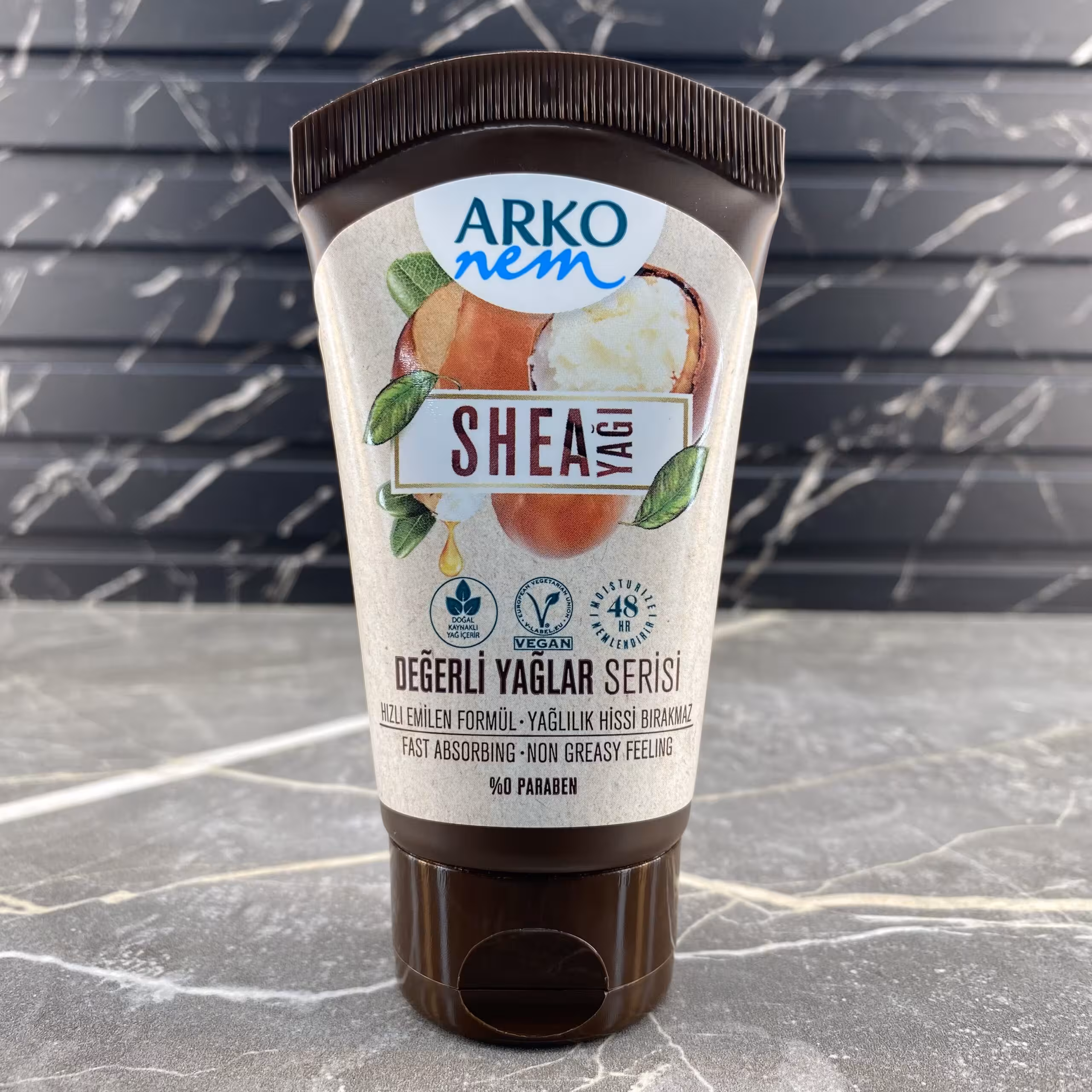 کرم مرطوب کننده آرکو نم سری Degerli Yaglar حاوی شی باتر حجم 60 میل