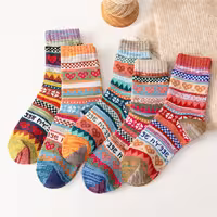 جوراب ساقدار پشمی طرح وینتیج رنگی قلب