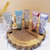 کرم مرطوب کننده دست لوفامیس LUOFMISS بسته پنج عددی آرایشی میتراکانا