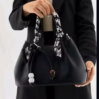 کیف مجلسی دستی زنانه مدل مروارید رنگ مشکی اسکارف دار