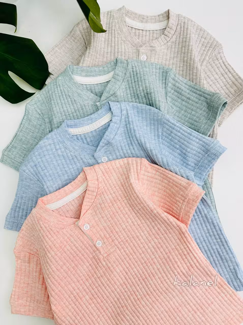 تیشرت میله ای ترک یک تا هشت سال