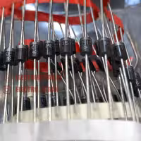 دیود زنر P6KE15A