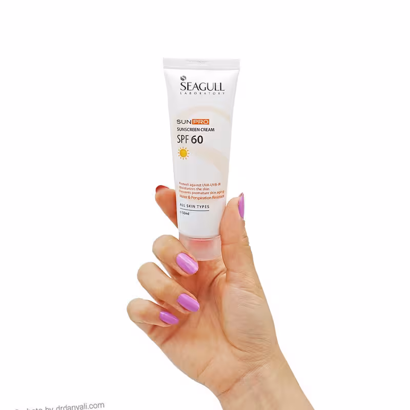 کرم ضد آفتاب بی رنگ spf60 سی گل