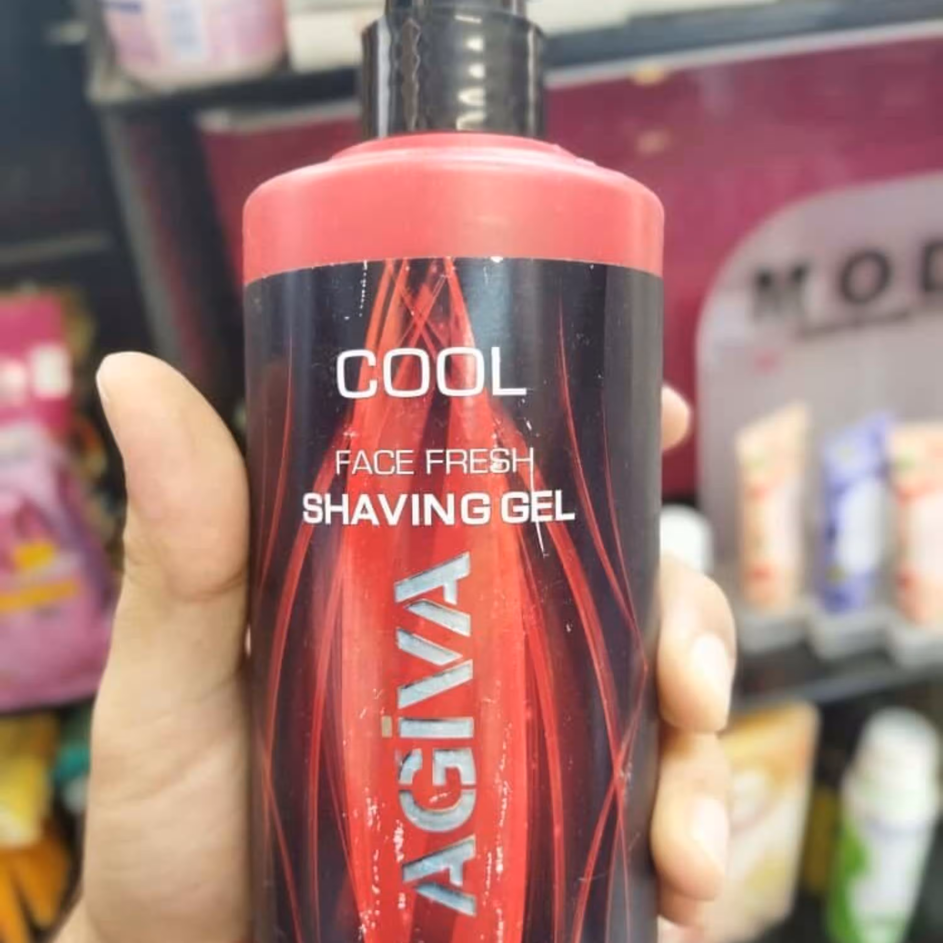 ژل اصلاح صورت آگیوا حاوی ماده خنک کننده و ضد التهاب