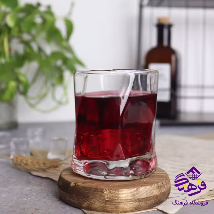نیم لیوان اکو