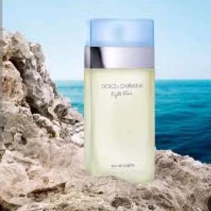 عطر لایت بلو اینتنس مردانه برند ژیوادان