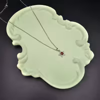 گردنبند جواهری زنانه طرح ستاره کریستالی