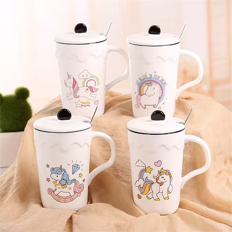 ماگ درب دار همراه با قاشق طرح یونیکورن