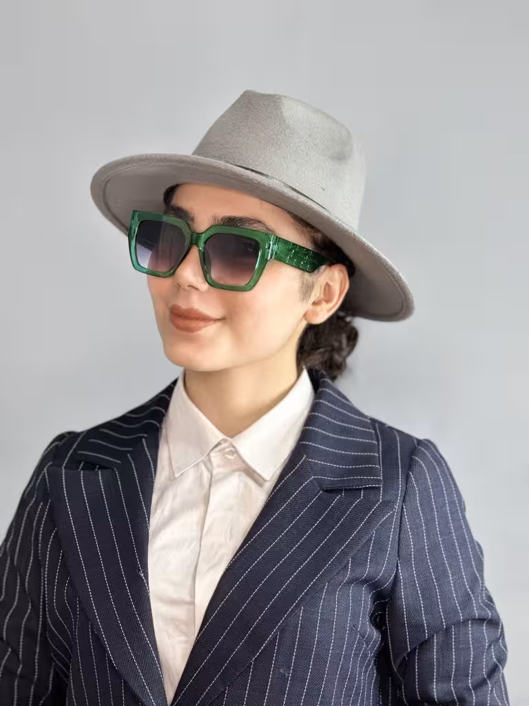 عينك افتابي برند پرادا زنانه دخترانه ترند سبز يخي يووي 400