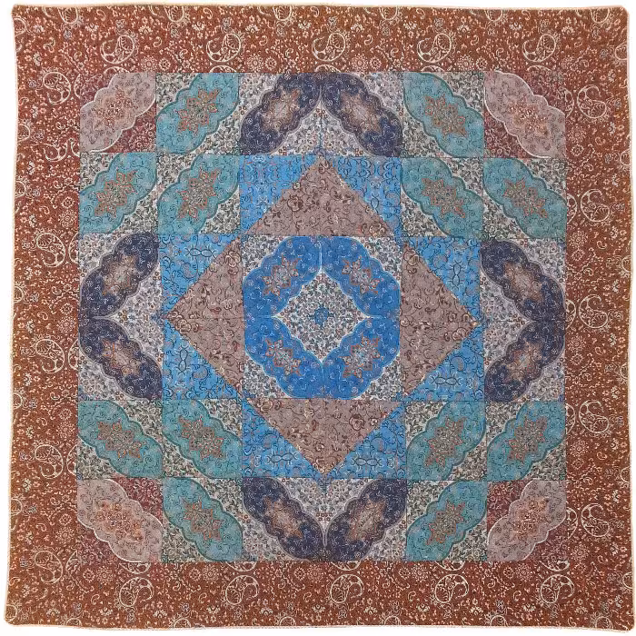 رومیزی مربع ترمه طرح چهل تکه کد TRM143