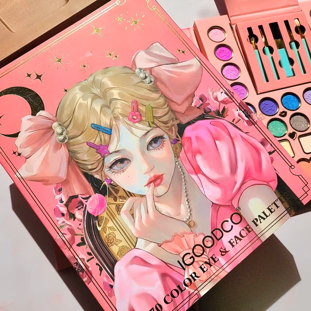 پالت سایه بزرگ عروسکی  70 رنگ  مدل براش دار فوق کیوت اورجینال از برند igoodco/پالت سایه و رژگونه و هایلایتر اورجینال و اصلی