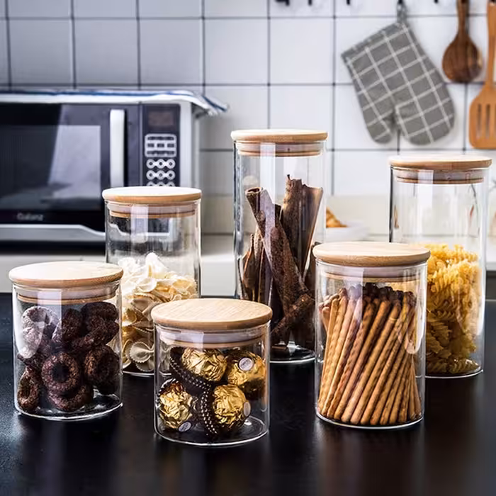 بانكه مدل شيشه اى طرح كلاسيك درب چوبى