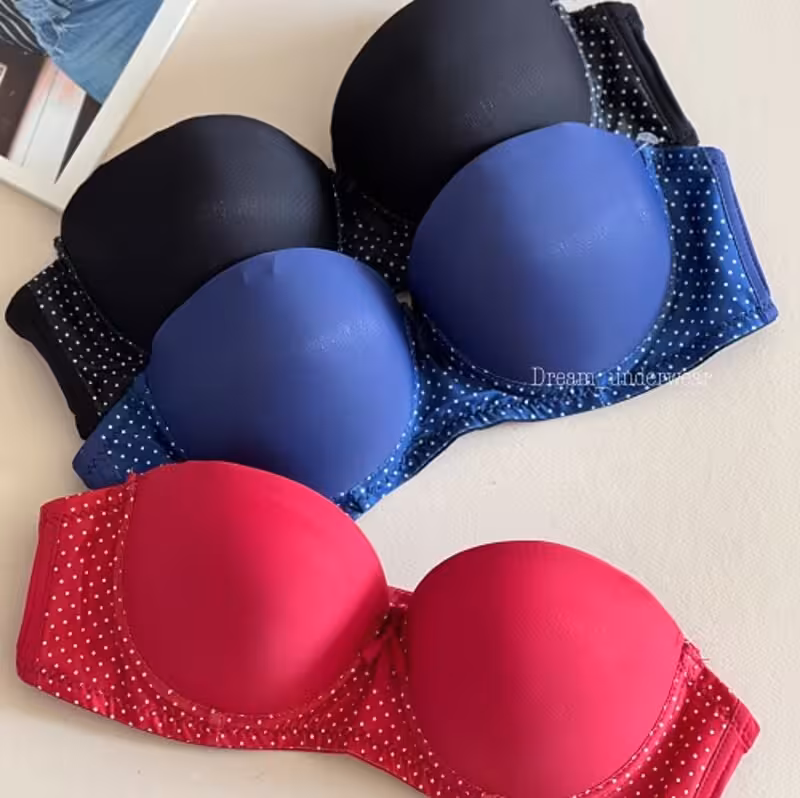 سوتین اسفنجی دکلته 88