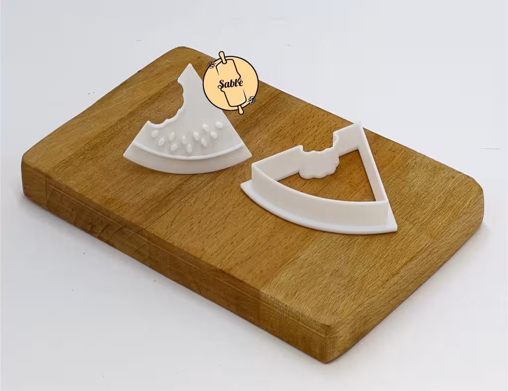 کاتر و مهر کوکی یلدایی طرح هندوانه گاز زده