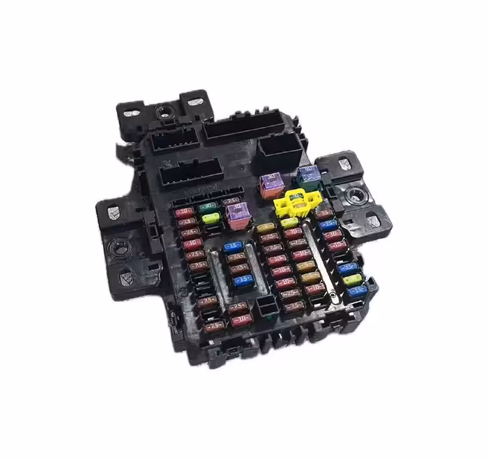 جعبه فیوز داخل اتاق فیدلیتی