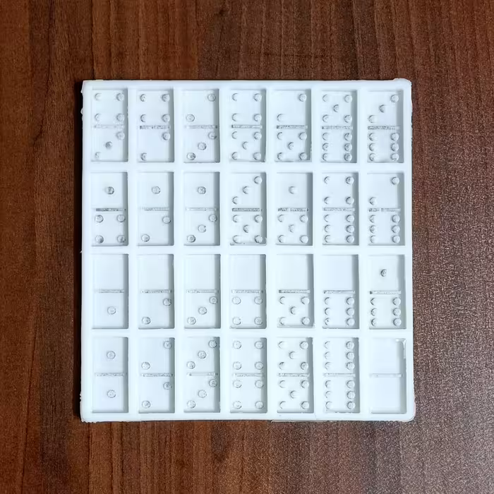 قالب سیلیکونی 28 تکه دومینو ابعاد هر قطعه 4.8*2.4*0.5 سانتی متر