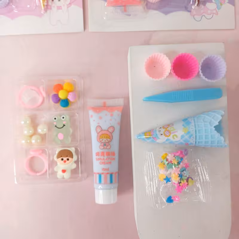 پک کاردستی چسب خامه ای بستنی و انگشتر