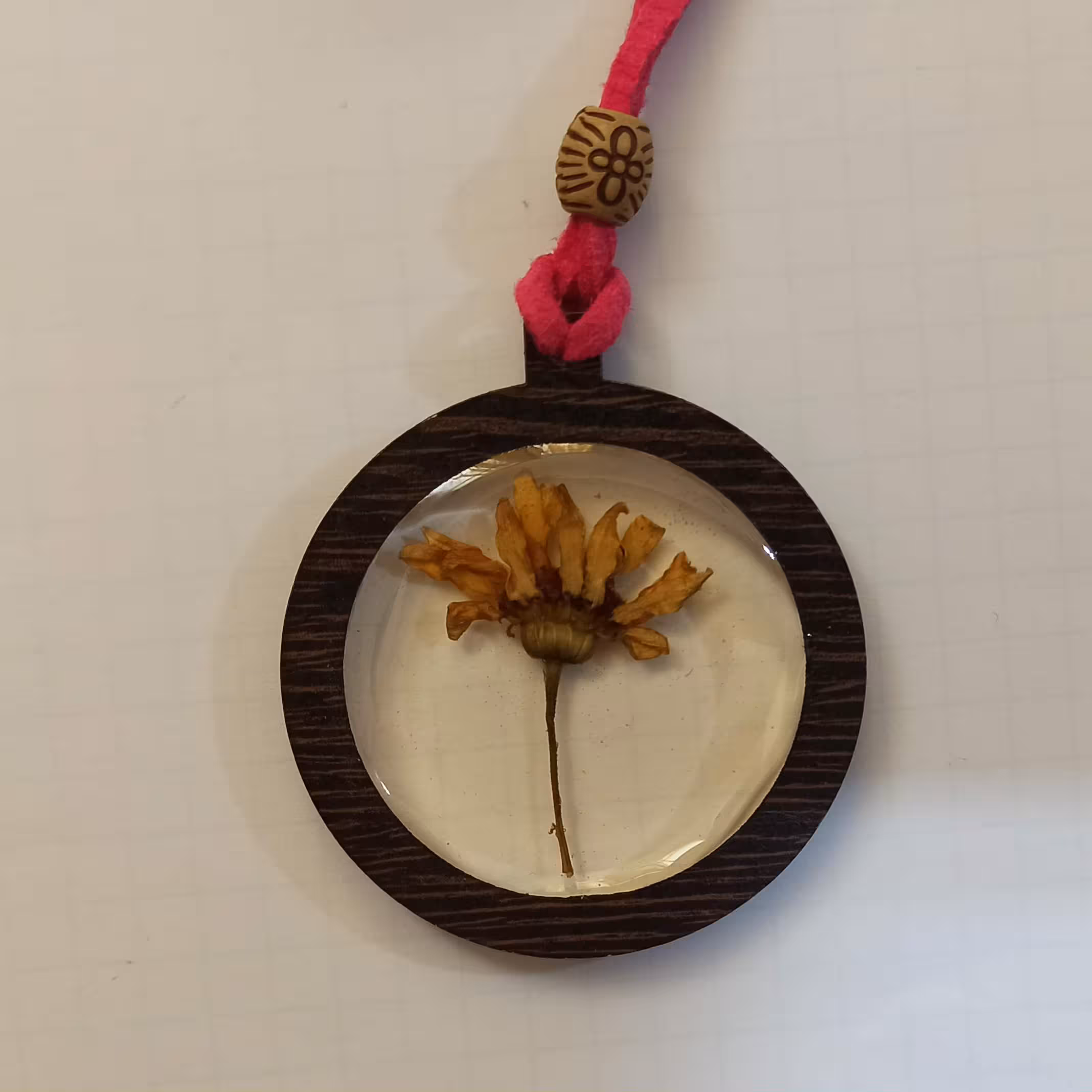 گردنبند رومانتویی گل خشک شفاف