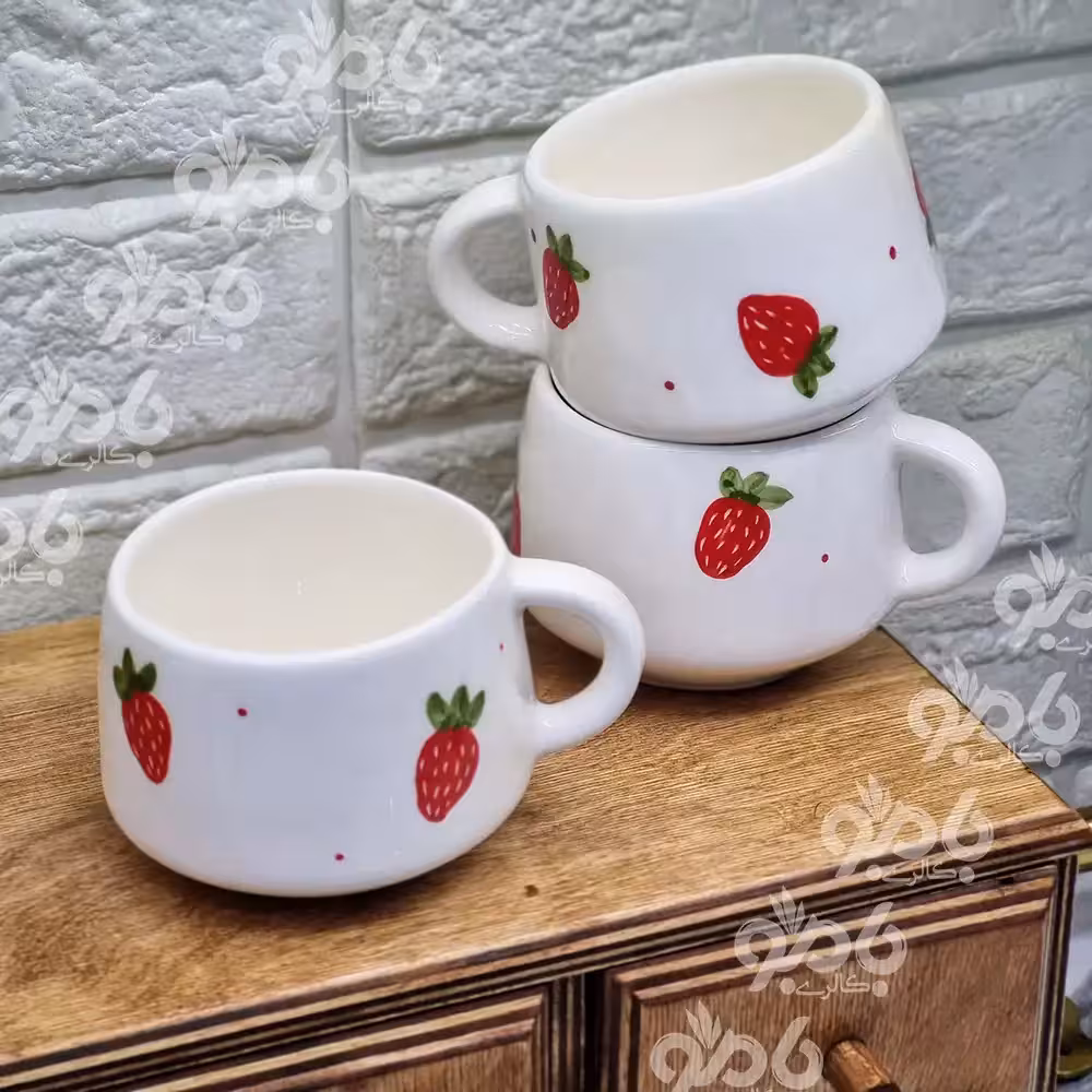 فنجان سرامیکی مخروطی توت فرنگی