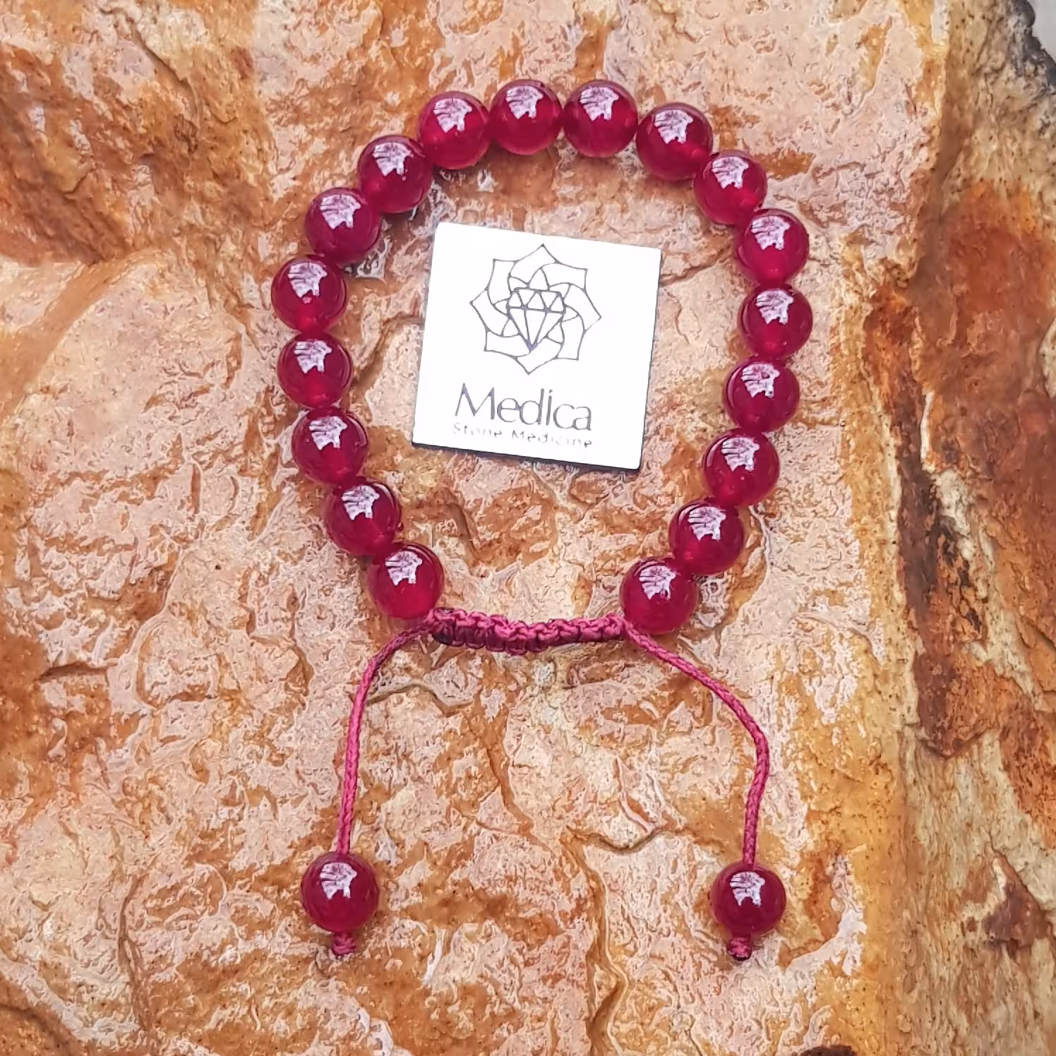 دستبند عقیق گیلاسی درجه یک
سنگ محافظت و شادابی
سایز 8
کد 101 b