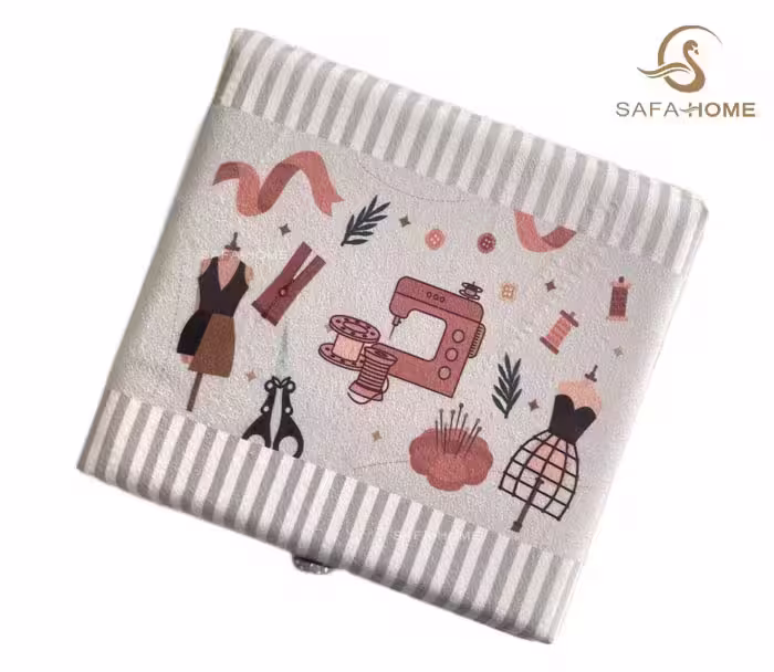 جعبه و وسایل خیاطی طرح طراحی لباس