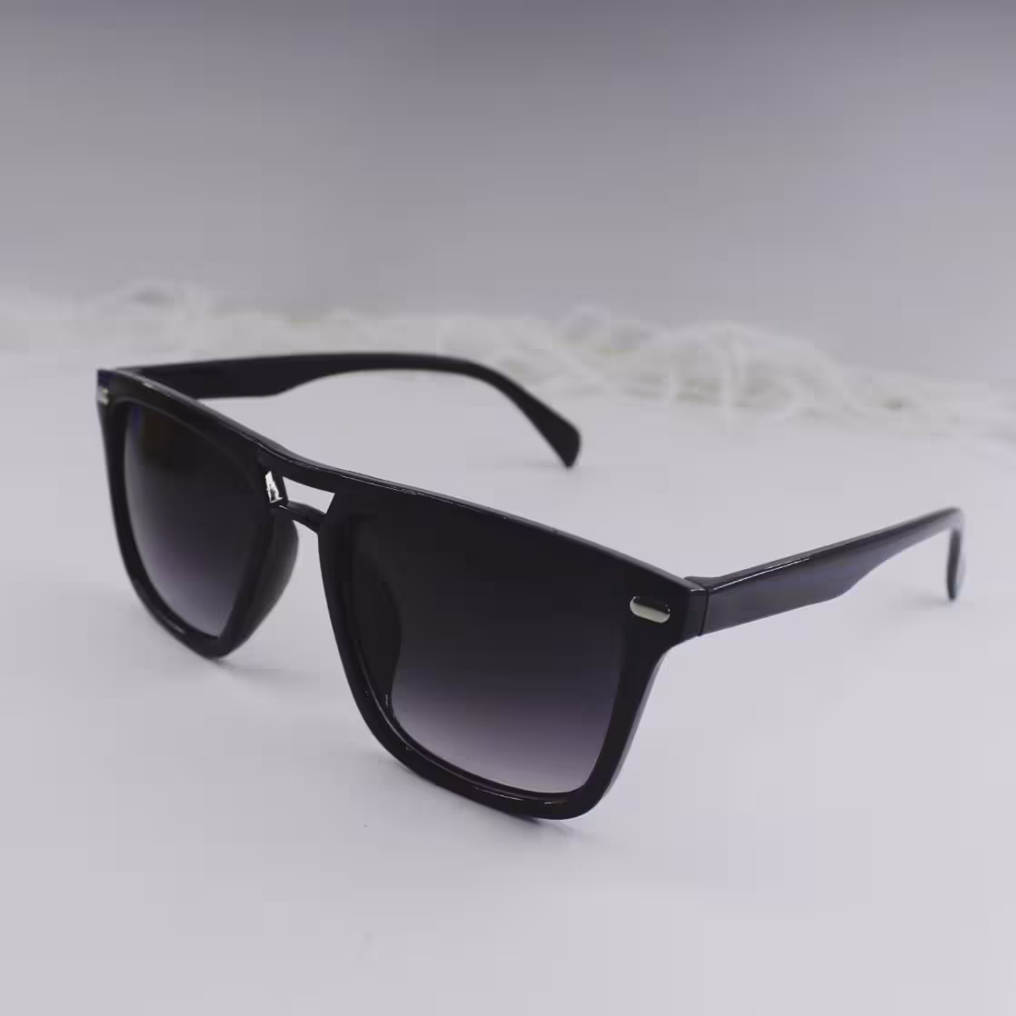 عینک آفتابی مردانه 059