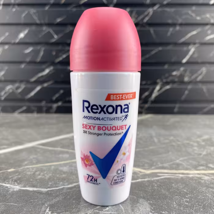 مام رول دئودرانت زنانه رکسونا مدل Sexy Bouquet حجم 45 میل