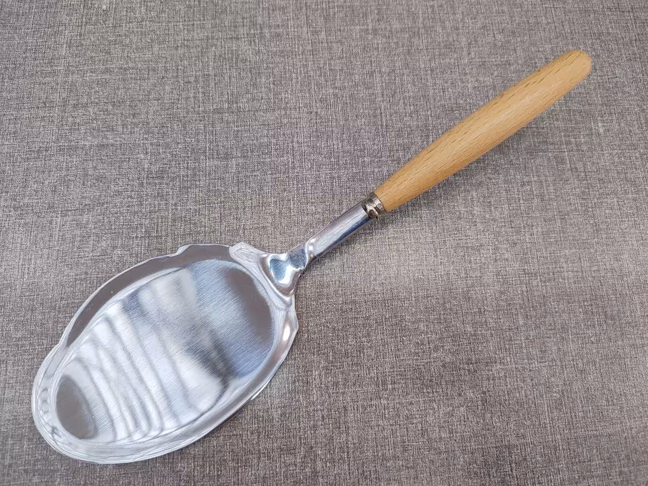 کفگیر برنج دسته چوبی