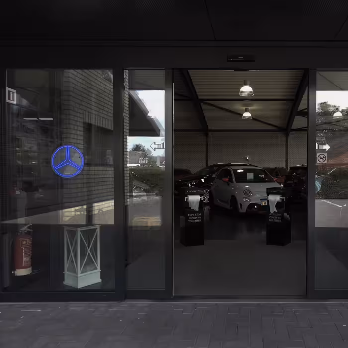 چراغ دیواری نئون دیزاین طرح Benz_BL