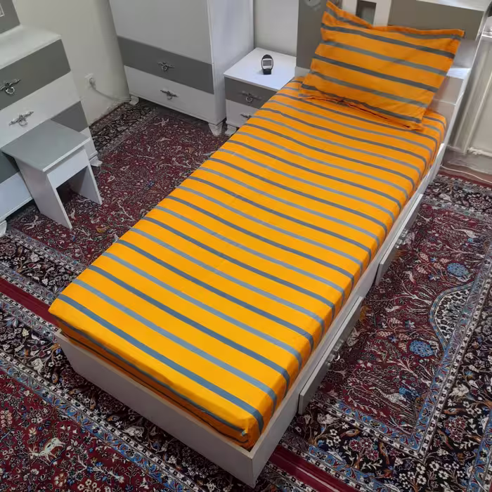 سرویس ملحفه مدل کشدار ni08096 طرح ره راه کد 100 یک نفره دو تکه
