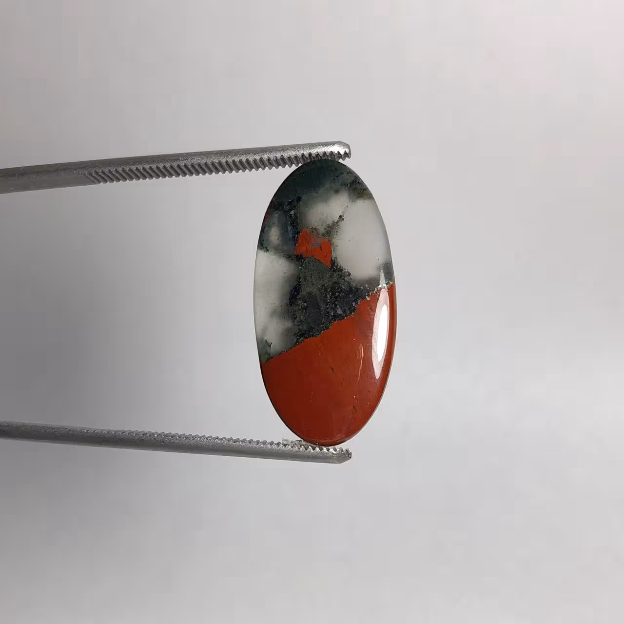 سنگ خون طبیعی بیضی آفریقا 240229