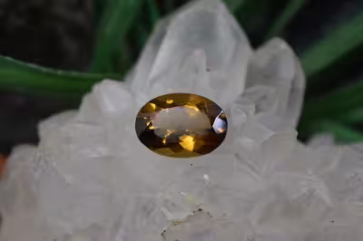 کوارتز عسلی