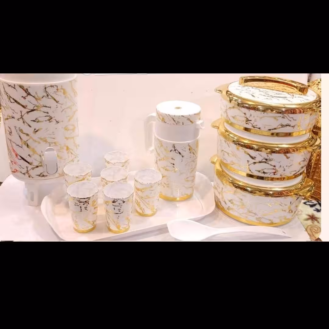  سرویس کلمن  و لیوان و پارچ به همراه ظروف نگهدارنده غذا  بسیار لاکچری