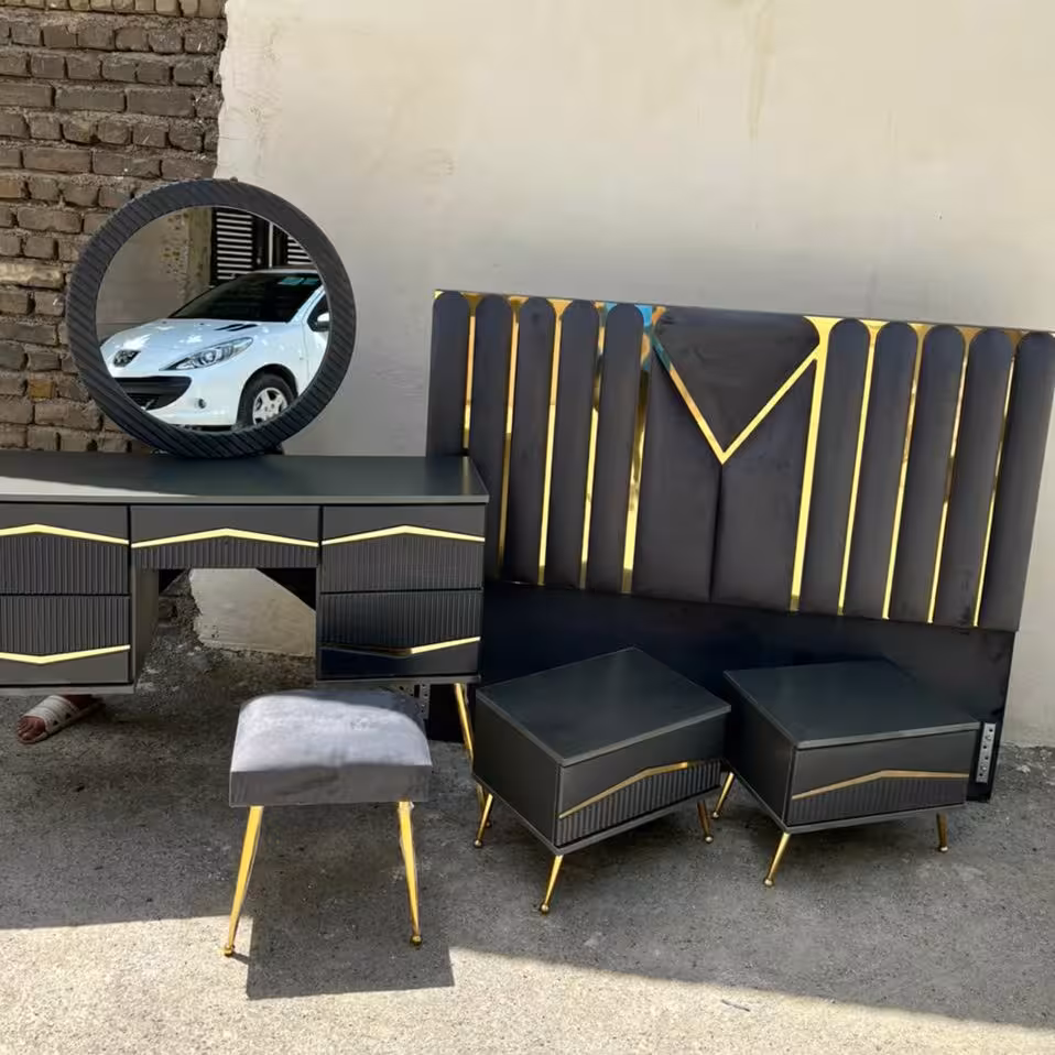 تخت خواب دونفره همراه با لوازم کد 907