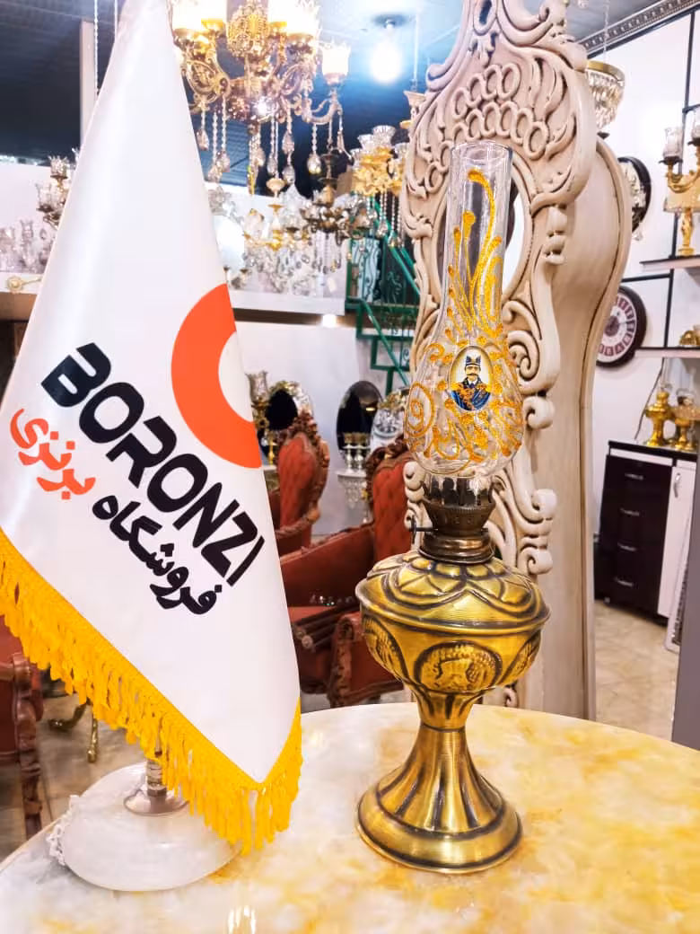 چراغ نفتی مدل آنتیک