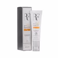 کرم ضد آفتاب بدون رنگ مدل فیوژن واتر آر اف پوست خشک SPF 50 Rf Fusion Water Invisible Sun Defence