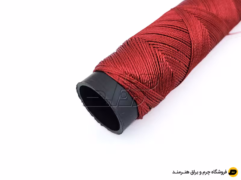 قرقره نخ ابریشم رنگ زرشکی