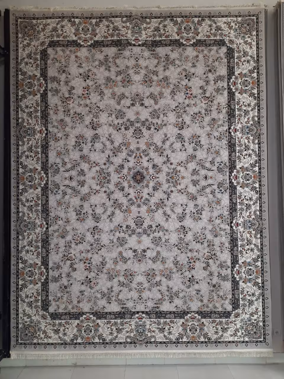 فرش اکریلیک 9متری700شانه بانقشه افشان طراحی مدرن وشیک