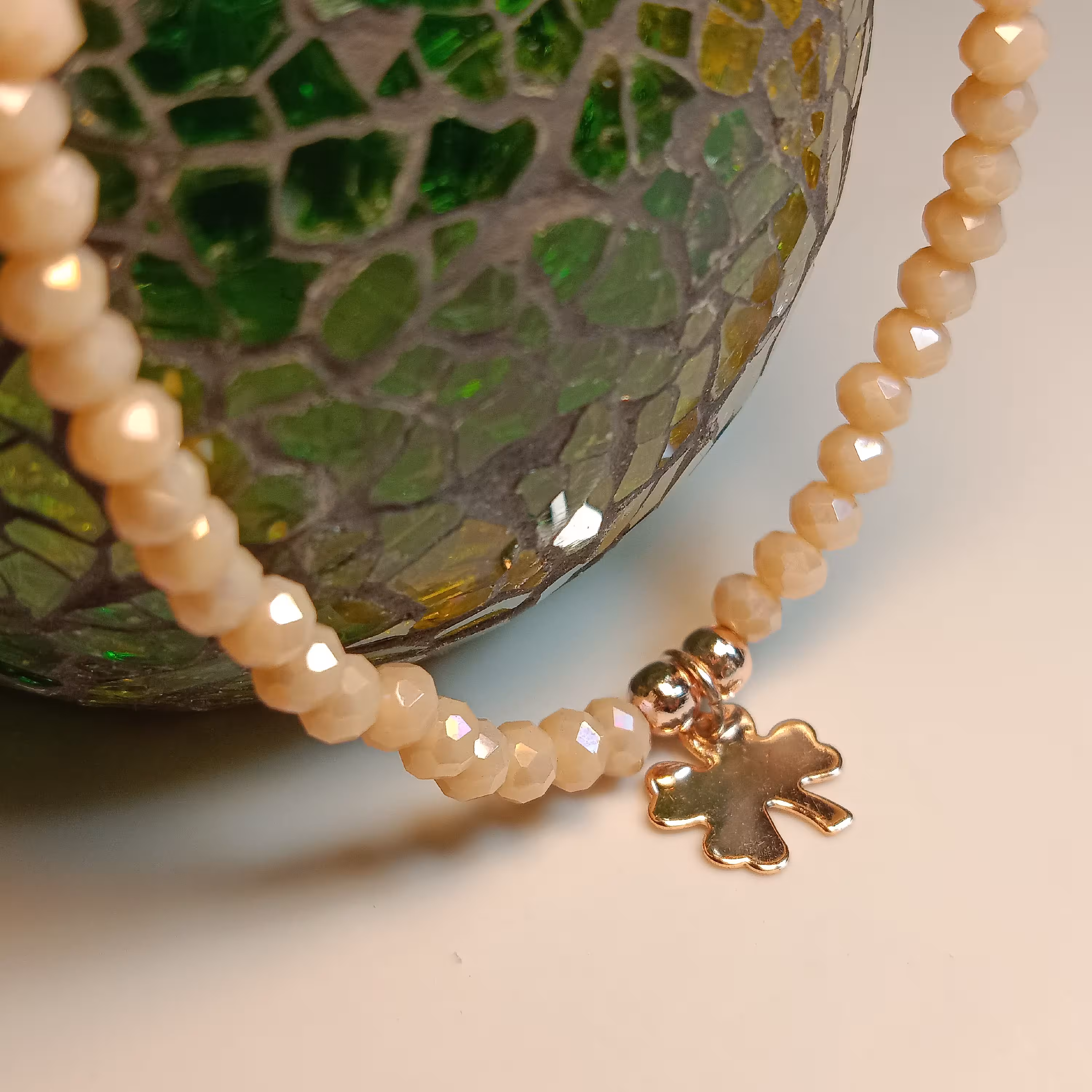 اکسسوری دستبند ساده و شیک 