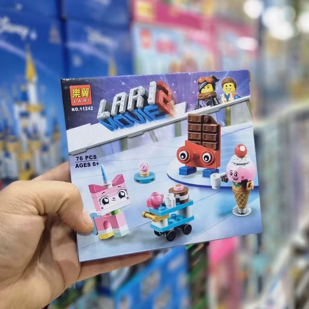 لگو لگو مووی  مارک لاری