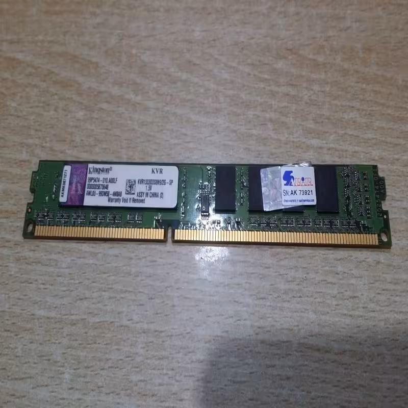 رم کامپیوتر 2 گیگ مدل  ddr3 چیپ یه طرفه