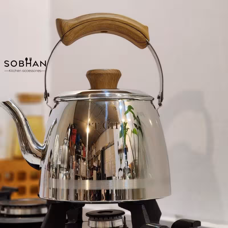 کتری لوله دار براق دسته چوبی قیطاسی