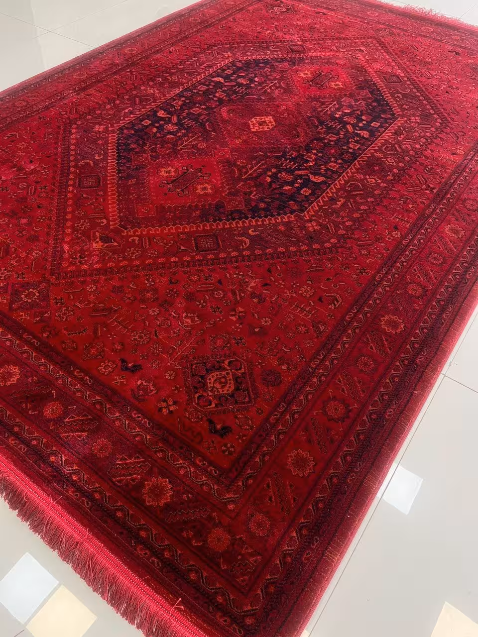 فرش لاکی 700شانه کاشان  تراکم 2100