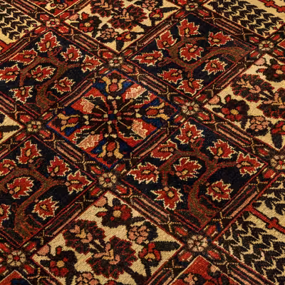 فرش دستبافت شش و نیم متری مدل بختیار کد 42.4326