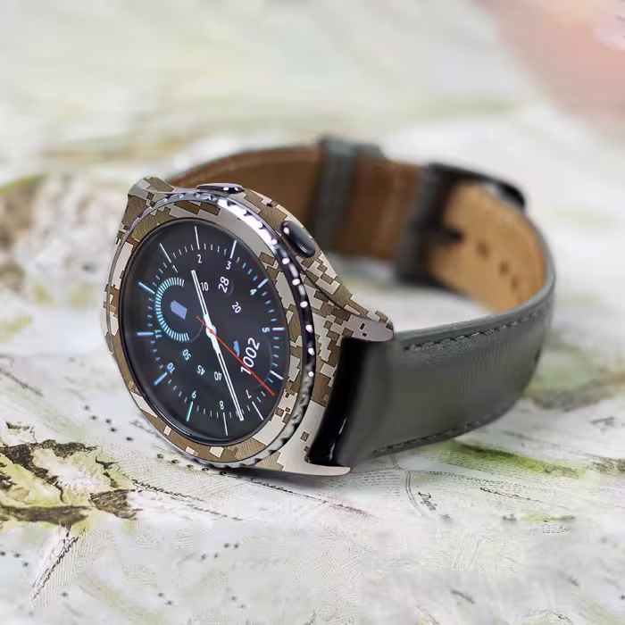 برچسب ماهوت طرح Army_Desert_Pixel مناسب برای ساعت هوشمند سامسونگ Galaxy Gear S2 Classic