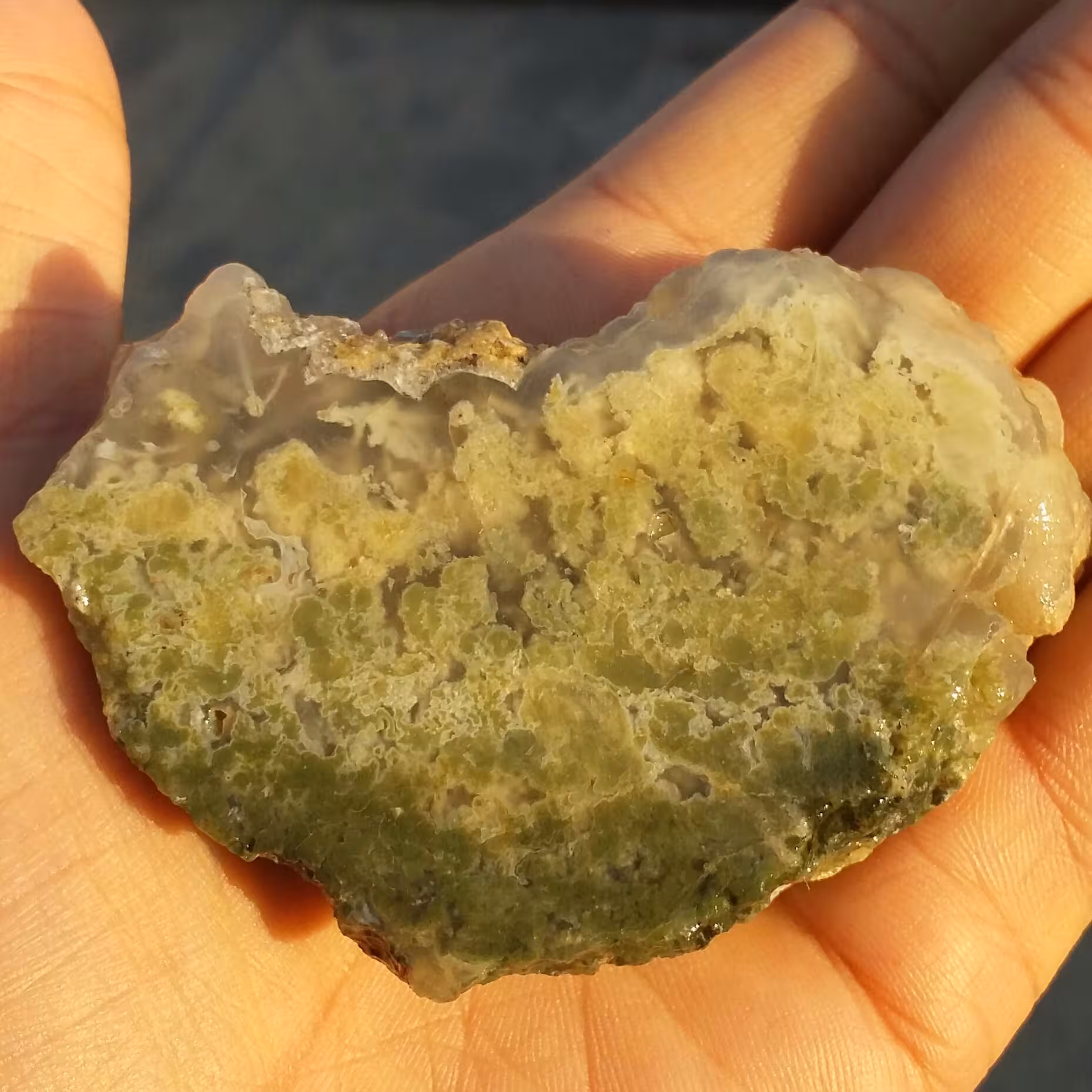 اسلایس سنگ راف عقیق منظره سبز خزه ای بسیار دیدنی شاهکار خلقت کاملا طبیعی
با قابلیت ساخت چند نگین دیدنی و محشر کد 8010